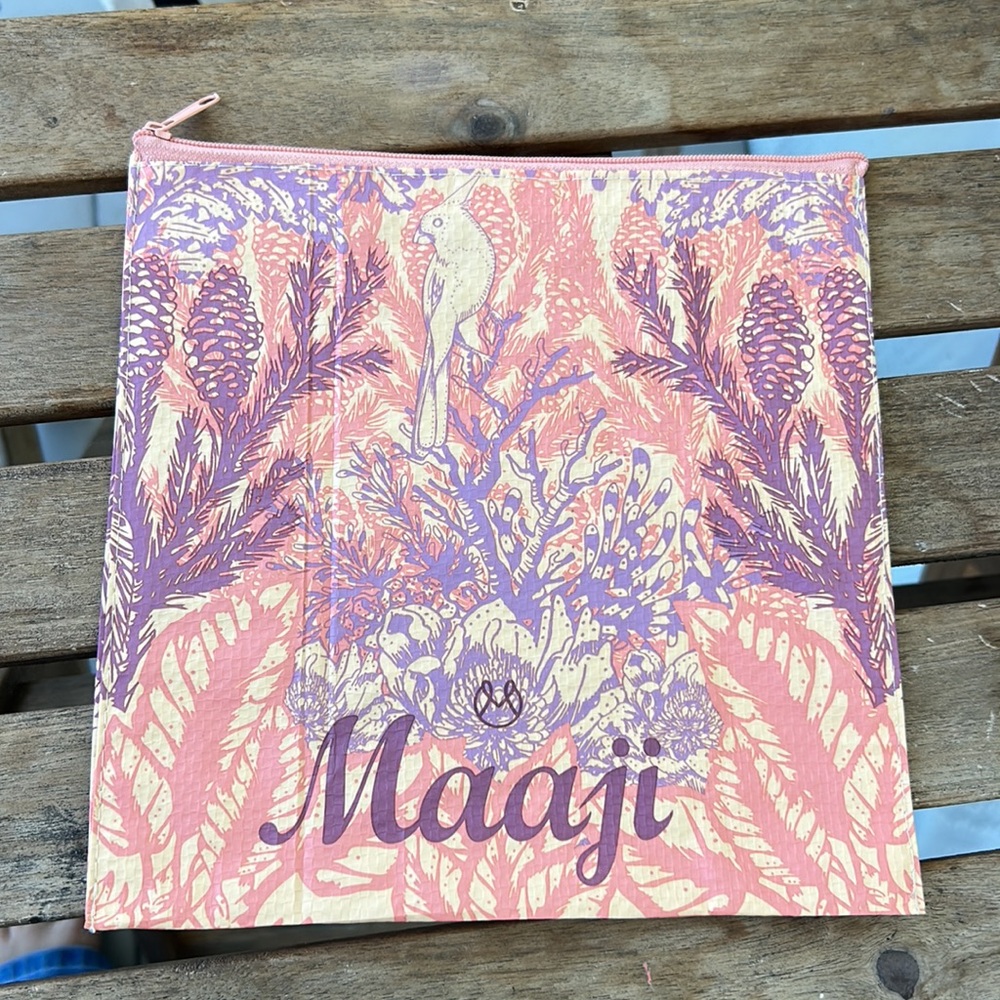 Agua Bendita/ Maaji Swimwear bags/cosmetic bags (3) - Picture 4 of 11